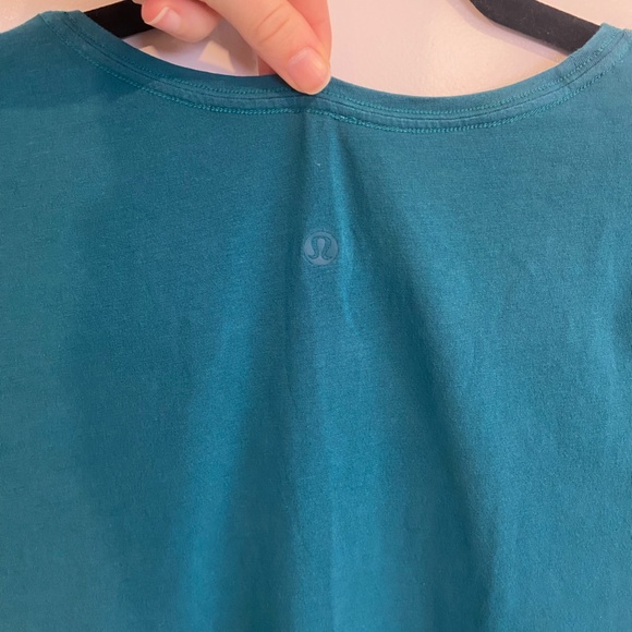 TWO Lululemon Love Crewneck T-shirt's - Picture 6 of 9